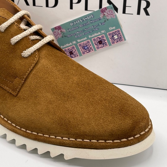 DONALD PLINER CHUCK‎ 'MADE IN ITALY' COGNAC SUEDE LACE-UP BOOTS (10) - Picture 2 of 9